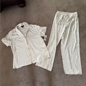 Jones New York Cream Satin pajama set